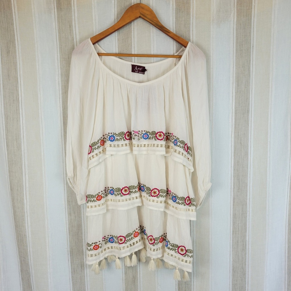NEW Avani Del Amour Tiered Tunic Blouse White Size Small Embroidered Floral